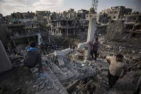 Ġazzā), also referred to as gaza city, is a palestinian city in the gaza strip, with a population of 590,481 (in 2017), making it the largest city in the state of palestine. Hj Gejcligybjm