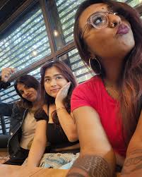 Darshini 🔥 (@_dshynee_) • Instagram photos and videos