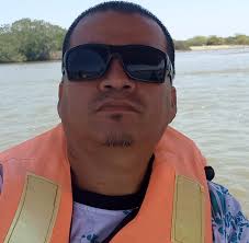 Expresamos el saludo y los mejores deseos a nuestro rector, Dr. Enrique  Benites Juárez, el día de su onomástico.