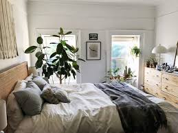 A Minimal Brooklyn Rental Is Petite But Ultra Functional Small Apartment Bedrooms Apartment Decorating Livingroom Small Room Design