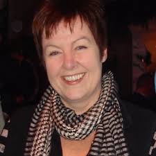 Sally Downing 🇮🇪 (@Decembersally)