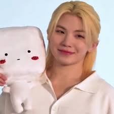 If anyone else wants added to my tag list, please let me know!(: #doch...