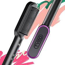 This particular spray is our top choice, thanks to a formula packed with natural extracts to strengthen the hair, tame frizz, and add a healthy dose of both shine and softness. Our Ranking Of The Top 10 Straighteners For Thick Hair