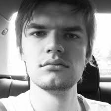 Aktor chętnie dzieli się zdjęciami z pracy, a także z życia prywatnego. Piotr Mroz Frozenstudio Twitter