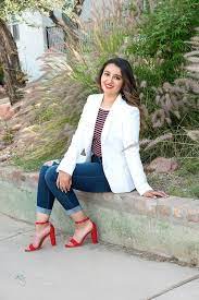 5 Tips For Picking Outfits For Senior Photos Pick Outfits Chose Outfit Outfits