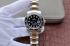 The oyster perpetual submariner date in 18 ct white gold with a cerachrom bezel insert in blue ceramic and a black dial with large luminescent hour markers. Noob Rolex Submariner Date 116613 Ln 97203 Black Gold The N Factory