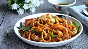I've tried a number of organic pumpkin yee mee, but so far my favourite is this product from cottage farm. Best 6 Hokkien Mee You Can Find In Kl Foodpanda Magazine My