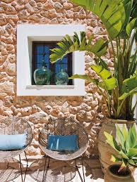 Una Casa En La Ibiza Rural Con El Glamour Urbano Casa Linda Casas Casas Mediterraneas