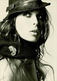 Vogue Italia November 2004 : Hana Soukupova by Steven Meisel