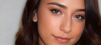 Olivia Colby's Instagram, Twitter & Facebook