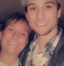 Melissa Kopp's Instagram, Twitter & Facebook