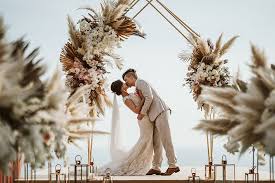 Phuket Wedding Planner Wedding Boutique Luxury Wedding Villa Phuket In 2020 Wedding Boutique Wedding Wedding Planner