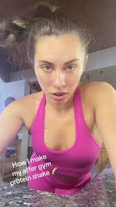 Mackenzie Morse's Instagram, Twitter & Facebook