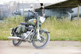 Royal enfield bullet 500 classic motorcycle motorbike. 2013 Royal Enfield Bullet Classic Military Review