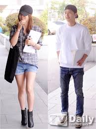 Görünümler 671 b3 yıl önce. Song Hye Kyo Song Joong Ki The Descendants Of The Sun Screenplay Readings 28 My 2015