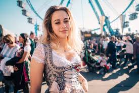 Sophia Floersch On Twitter Oktoberfest German Women Women