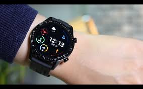 Check the reviews, specs, color(graphite black / silicon strap/white the huawei watch gt comes with a 1.39/1.2 amoled screen, fitness tracking features and a health monitor, and has water resistance of 5atm. Huawei Watch Gt 2 Review Techradar