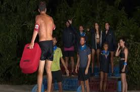Survivor'da eleme adayı son bölümle kesinlik kazandı. Survivor 4 Thn Eide Zintan O Kalidhs Eri3e Koytoylia Ston Triantafyllo Survivor Athens Magazine