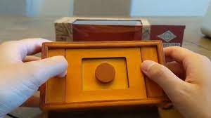 Collect as much gold as you can, while avoiding the monsters and traps. True Genius Pharaoh S Tomb Wooden Puzzle Box First Impressions And Solution Youtube