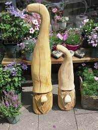 Erfahren sie mehr über die internationalen kettensägenkunsttage thüringen und gartendekoration aus holz ; Wichtel Holzwichtel Gartenfigur Von Wohnmanufactur Grunberger Wmg Aus Eichenholz Natur Braun 2 Grossen Holzfigur Gartenfiguren Holz Im Garten Garten