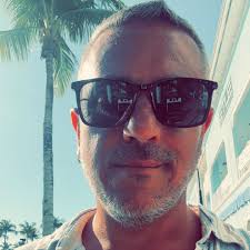 Who is a good oral surgeon for wisdom teeth removal in New Jersey?