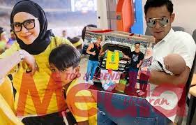 Seorang lelaki mampu memiliki kereta mewah toyota camry 2.0 dan menunaikan umrah bersama isteri dengan hanya menjalankan khidmat membaiki kasut. Baru Timang Anak Keempat 14 Februari Lalu Rupanya Zaquan Adha Dah Beli Kereta Hadiah Buat Ayu Raudhah Media Hiburan