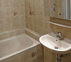 Welcher putz im bad auf fliesen? Fliesen Uberspachteln Einfach Druber Malerblatt Online