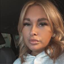 Hi thinking about booking salou for first week in September would salou  still be busy ?, would pubs like the Danny boy be still open