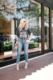 How To Style A Graphic Tee How To Wear A Graphic Tee Cool Girl Style Winter Outfit Inspiration My Style Edgy