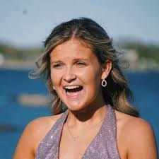 Alyssa Abreu's Instagram, Twitter & Facebook