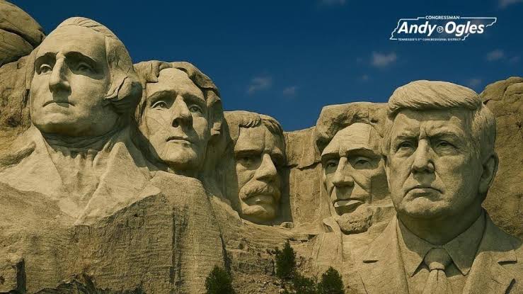 Estados Unidos celebra 250 años con Trump al pie del Monte Rushmore y un papa condecorado