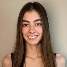 Penelope Bauer's Instagram, Twitter & Facebook