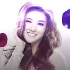 Destiny Lang's Instagram, Twitter & Facebook