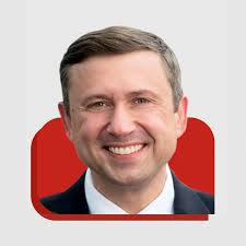 Walz is the 'anti-politician,' says top Minnesota Democratic Party official 