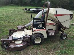 2016 Grasshopper 725dt Zero Turn Mower With Power Vac Zero Turn Mowers Zero Turn Lawn Mowers Mower