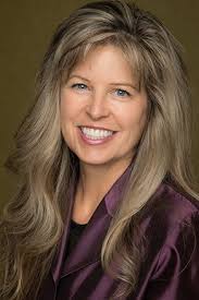 Colleen Savage's Instagram, Twitter & Facebook