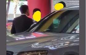 Menipu seseorang sering kali diperlukan saat bekerja, bernegosiasi, dan berinteraksi secara sederhana. Bengkel Kereta Dan Callman Menipu Dan Terlepas Dengan Penipuan Part 5 Speedvending