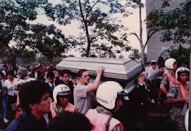 Colombian drug lord Pablo Escobar killed 30 years ago this month - The Mob  Museum