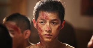 Pembunuhan berdarah yang tidak terungkap itu telah mengheret yuna ke dunia kelam. Waw Seramnya Wajah Penuh Darah Song Joong Ki Okezone Celebrity