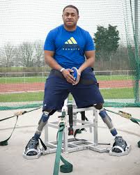 Discus throwing frame for Derek Derenelagi