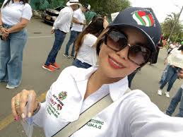 Con vehemencia e indignación condeno el cobarde asesinato de Yuri Alejandra  Guatapi, directora de movilidad de Tuluá y de su colaboradora Katherine  Toro. Le pido a la @DevalPolicia por favor intensificar la