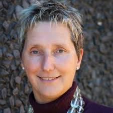 Excellent end to holidays seeing the amazing outdoor Chihuly glass  exhibition in the Adelaide botanical gardens.