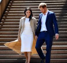 Meghan markle made a surprise trip to new york city—her first visit to the big apple since her royal wedding last may—for a special event: Meghan Markle Baby Bump Watch Is She Showing Yet The Hollywood Gossip