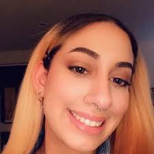 Miko Davis's Instagram, Twitter & Facebook