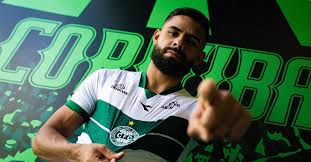 Coritiba anuncia contratação do lateral-esquerdo Felipe Jonatan