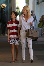 Cecilia bolocco en lanzamiento tercera colección cecilia bolocco. Asi De Grande Esta Maximo El Hijo De Cecilia Bolocco Noticias Noa