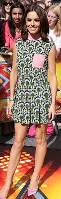 Who Made Cheryl Cole S Green Print Dress Print Dress Cheryl Cole Cheryl Cole Style