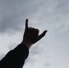Pinterest Ayyeshayy Aesthetic Grunge Peace Rad Wavy Hands Black White Faded Photography Gambar Wajah Foto Diri Sendiri Gambar