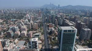 Santiago deberá de estar en su hotel por lo siguientes en lo que espera hacerse una nueva prueba al. Menos Contaminacion En Santiago El Otro Efecto De La Cuarentena Cedeus