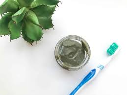 Brush your teeth and rinse off. Diy Whitening Toothpaste For Sensitive Teeth